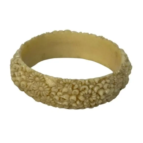 Vintage Floral Cream Celluloid Bangle Bracelet - Picture 2 of 6